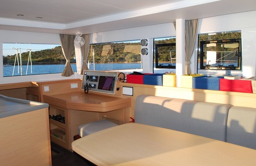 Porto-Vecchio Alquiler De Eote | LAGOON 450F catamarán 4 cabinas dobles 4 baños privados