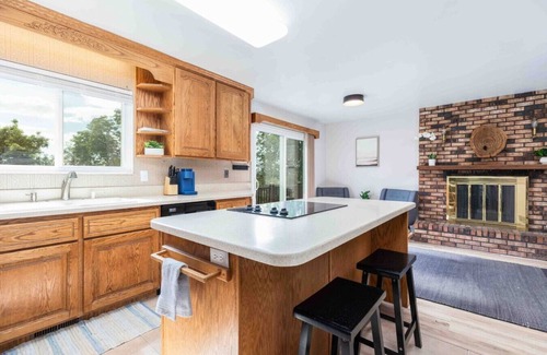 Farmington Casa | Lagoon Basecamp-Hot Tub, Large Deck, Valley View!