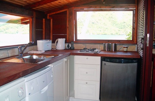 Pihaena Chalet De Esquí | Lagoon Boungainvilla - Robinson's Cove