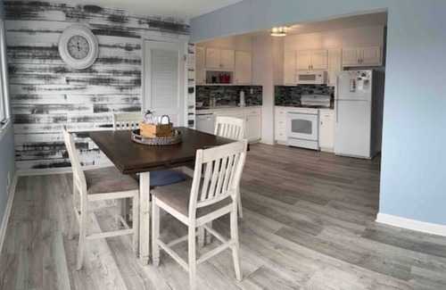 Osbornsville Casa | Lagoon House