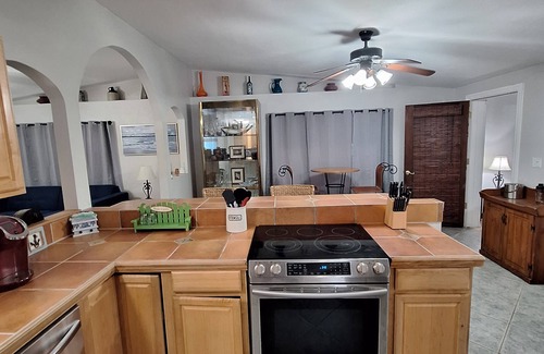 Vero Beach Casa | Lagoon shaped pool home with private back yard!