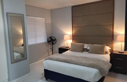 Lagoon Beach Apartamento | Lagoon Shoreline Penthouse