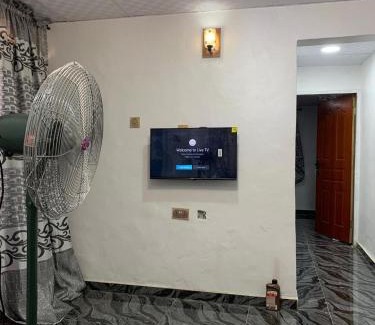 Somolu Apartamento | Lagos 1-Bed Apt Sleeps 2 with AirCon & Parking