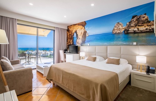 Porto de Mos Hotel | Lagos Atlantic Hotel