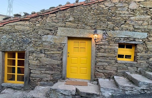 Mogadouro Casa | Lagos Com Sabor Guest House