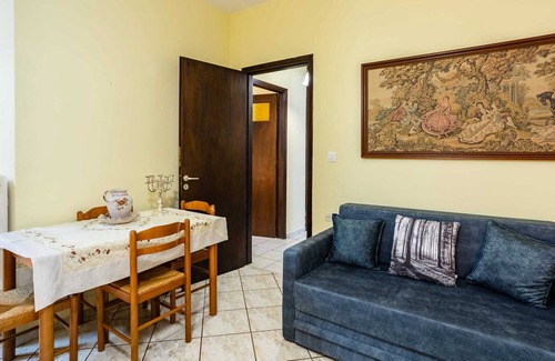 Agrilos Apartamento | Lagouvardos Olive Garden - Niko's Family Gem