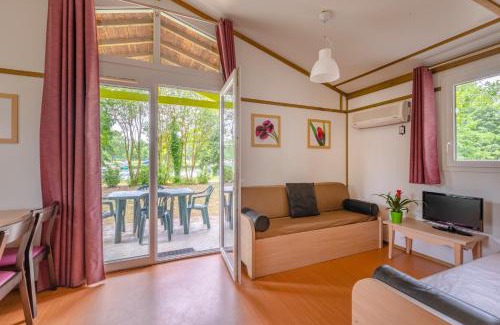 Castelmoron-sur-Lot Complejo | Lagrange Grand Bleu Vacances – Résidence Port Lalande