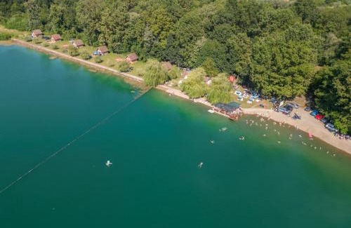 Bosnia and Herzegovina Chalet De Esquí | Laguna Club Lake Resort
