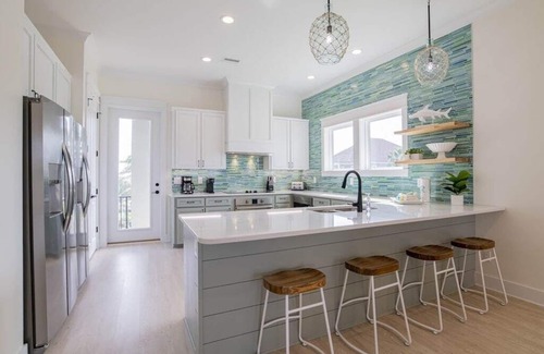 Gulf Shores Casa | Laguna Key | Gulf Shores | Gorgeous home with beach, pool, and lagoon access! Pet Friendly!