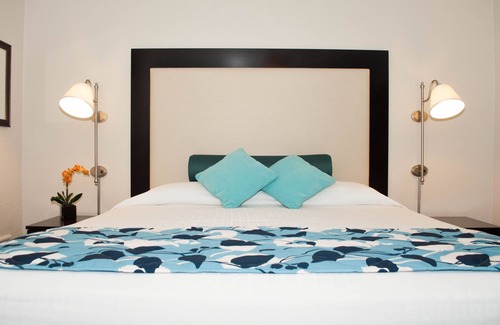 Laguna Beach Hotel | Laguna Shores Studio Suites