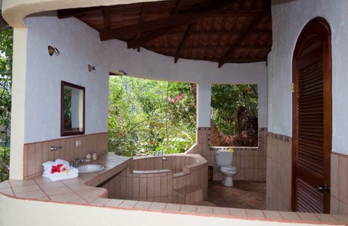 Carate Cabina | LagunaVista Villas