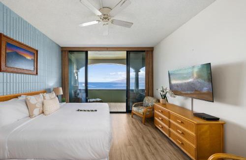 Historic Lahaina Front Street Casa | Lahaina Shores PH1 · LS PH1 Oceanfront Penthouse Condo w Panoram