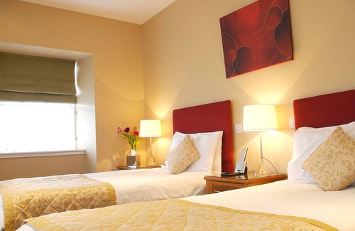 Elgin Hotel | Laichmoray Hotel