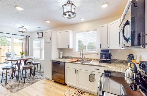 Indianapolis Casa | Laid-back, dog-friendly Indy home with patio & firepit - easy highway access