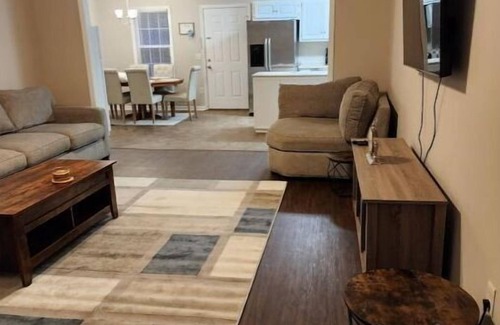 Statesboro Casa | Laid-back Living at The Landings. Family & Pet friendly!