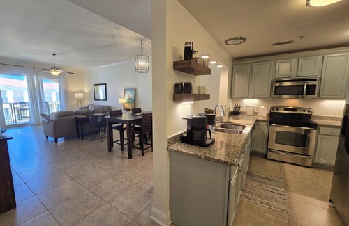 Henderson Point Condominio | Laid-Back Luxury – Beachfront Condo at Inn By The Sea