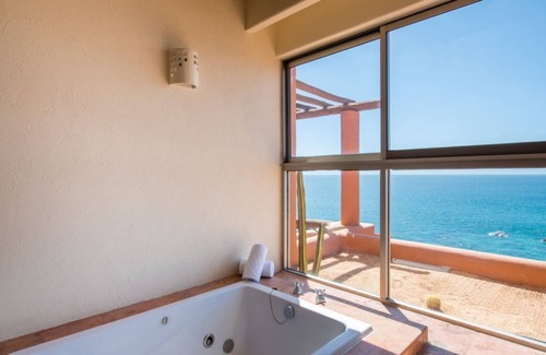 San José del Cabo Hotel | Laid-Back Studio Hideaway with Coastal Comfort