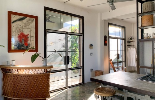 Bravos de Boston Apartamento | Vivir en un loft tropical relajado