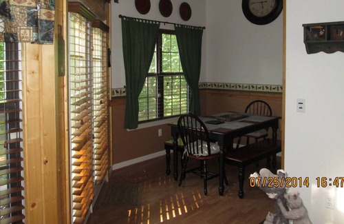 Ocoee Cabina | ALOJAMIENTO DE LAINE EN EL BOSQUE NACIONAL DE CHEROKEE