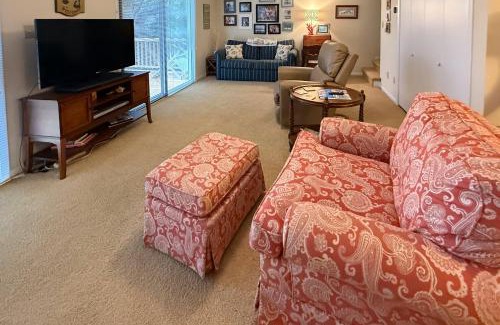 Emerald Isle Casa | Lakae Breakaway