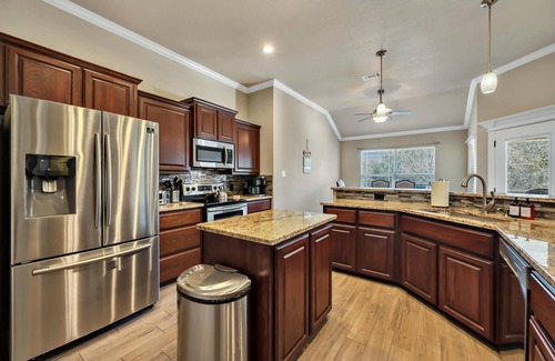 Belton Casa | Lake Access - Private Pool - 2 Acres Retreat