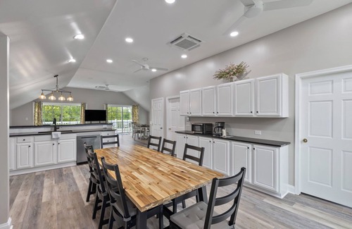 Seneca Falls Casa | Lake Access, Stunning Views; Bright & Spacious