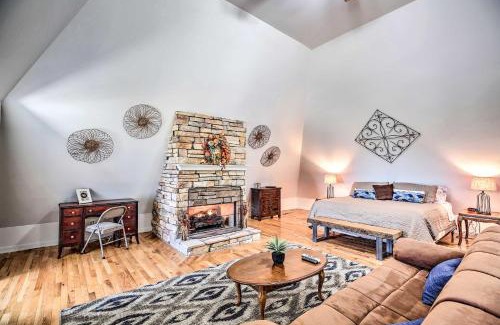Cartersville Apartamento | Lake Allatoona Area Studio with Pool and Views!