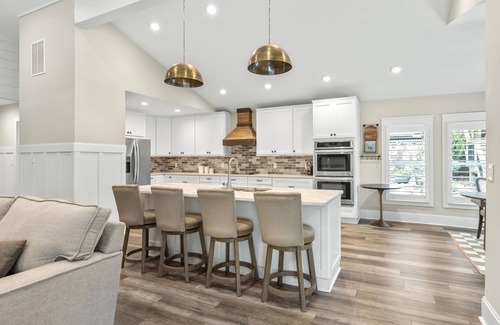 Cartersville Casa | Lake Allatoona house with private dock, hot tub & fire pit. Family and groups!