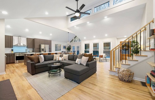 Woodstock Casa | Lake Allatoona! Unforgettable Forest Lake Retreat!