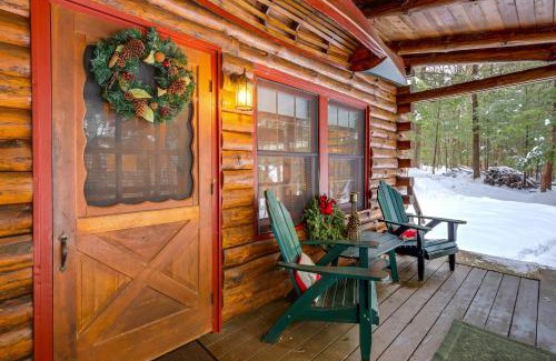 Lake Luzerne Casa | Lake and Beach Access at Lake Luzerne Cabin!