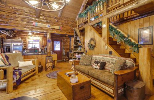 Lake Luzerne Casa | Lake and Beach Access at Lake Luzerne Cabin!