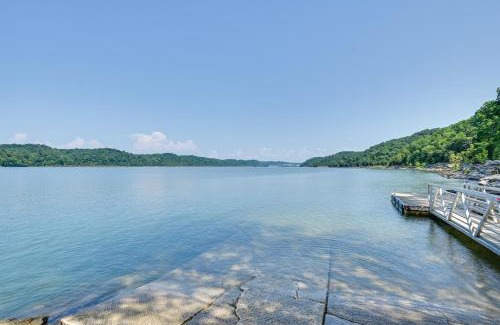 Monticello Casa | Lake and Boat Launch Access Modern Monticello Home