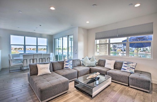 Terra Lago Casa | Lake and Mountain Views Indio Oasis with Pool