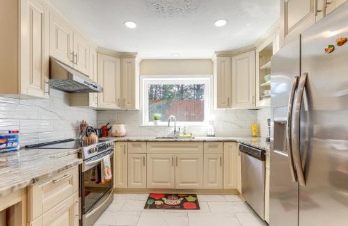 Duluth Casa | Lake and Pool Access Peaceful Retreat in Duluth