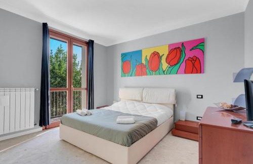 Crociale Apartamento | Lake and Sun, Garda Bliss with Pool