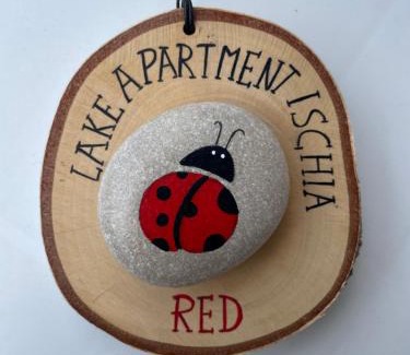 Ischia Apartamento | Lake Apartment Ischia Red