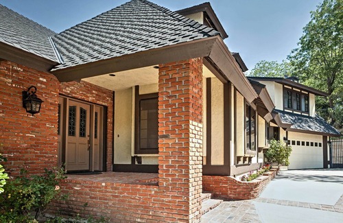 Lake Arrowhead Cabaña | Lake Arrowhead House w/ Lake Views & Wet Bar!
