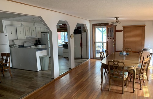 McLean County Cabina | Lake Audubon Family Getaway