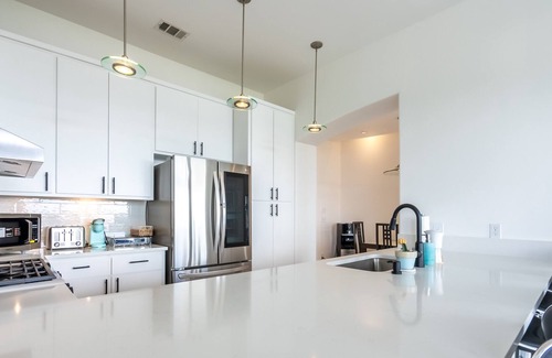 Cat Mountain Villas Casa | Lake Austin Oasis