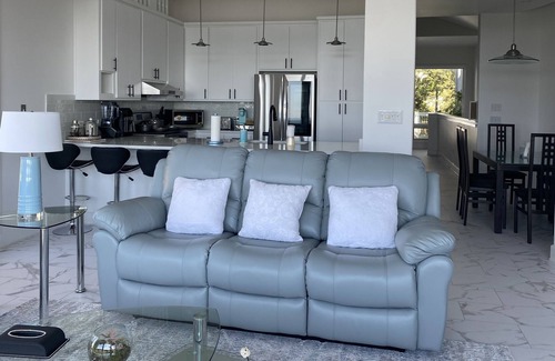 Cat Mountain Villas Casa | Lake Austin Oasis