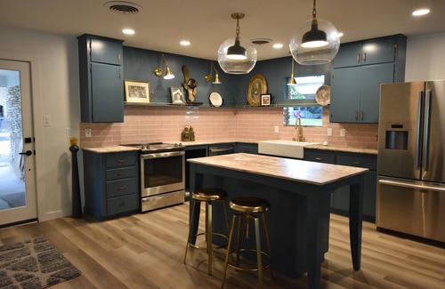 Austin Lake Estates Casa | Lake Austin waterfront home in Westlake - Sleeps 6, Beautiful Remodel, 2 decks
