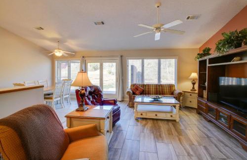 Hot Springs Village Casa | Lake Balboa Access Home with Dock and Yard