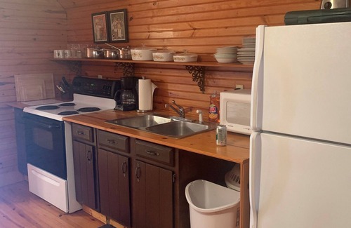 Eddyville Apartamento | Lake Barkley - Great Lake front location & boat dock Included!