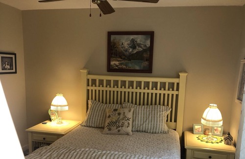 Bellaire Casa | Lake Bellaire Waterfront Home