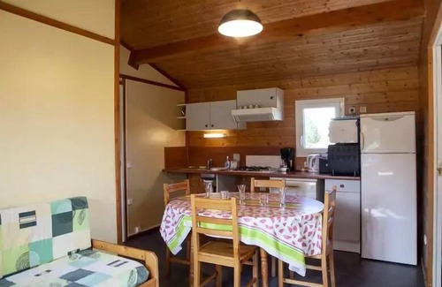 Naucelle Chalet De Esquí | Lake Bonnefon campsite *** - Chalet PREMIUM 34 m2 (2 bedrooms) disabled access 7 people