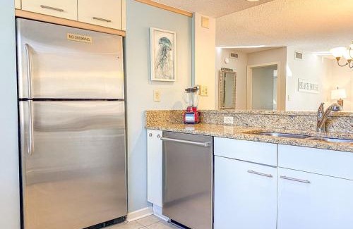 Arcadian Shores Casa | Lake Bungalow Kingston Resort w Beach and Pool