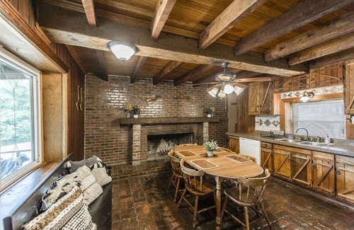 Gallatin Cabina | Lake Cabin |30 miles from Nashville