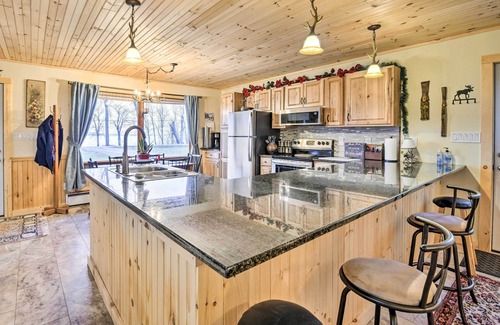 Chazy Cabina | Lake Champlain Vacation Rental on Private Lot