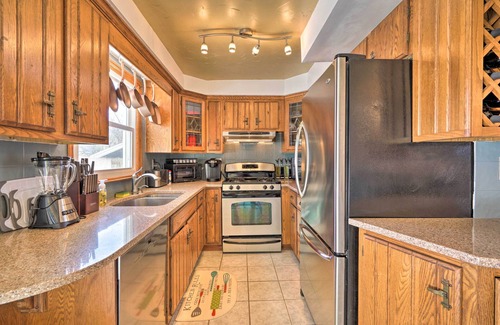 Bemus Point Casa | Lake Chautauqua Home < 1/2 Mile to Town & Water