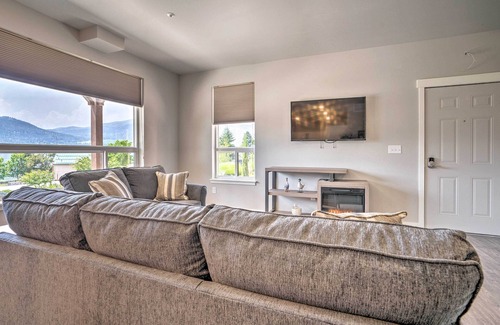 Manson Condominio | ¡NUEVO! Condominio en el lago Chelan con piscina infinita.